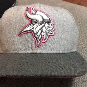 Minnesota Vikings breast cancer awareness fitted